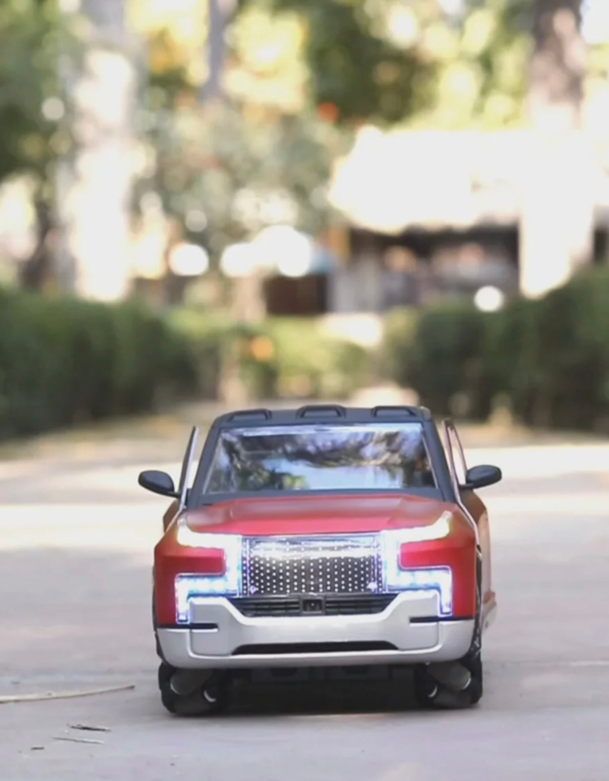 Rechargeable Moka U8 Remote Control Car with EV Power Charge Station | Auto Park, Light & Music | 1:12 Scale