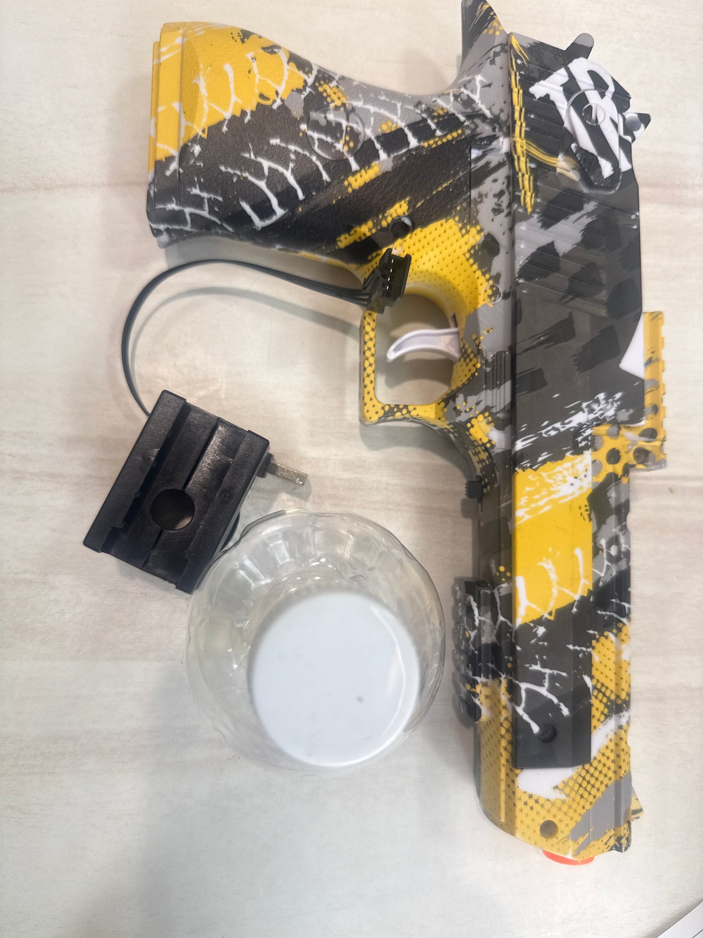 Vibration Glock pistol gun Full speed Automatic jelly blaster gun - + orbeezz Gun - rechargeable jelly shot gun - water bomb