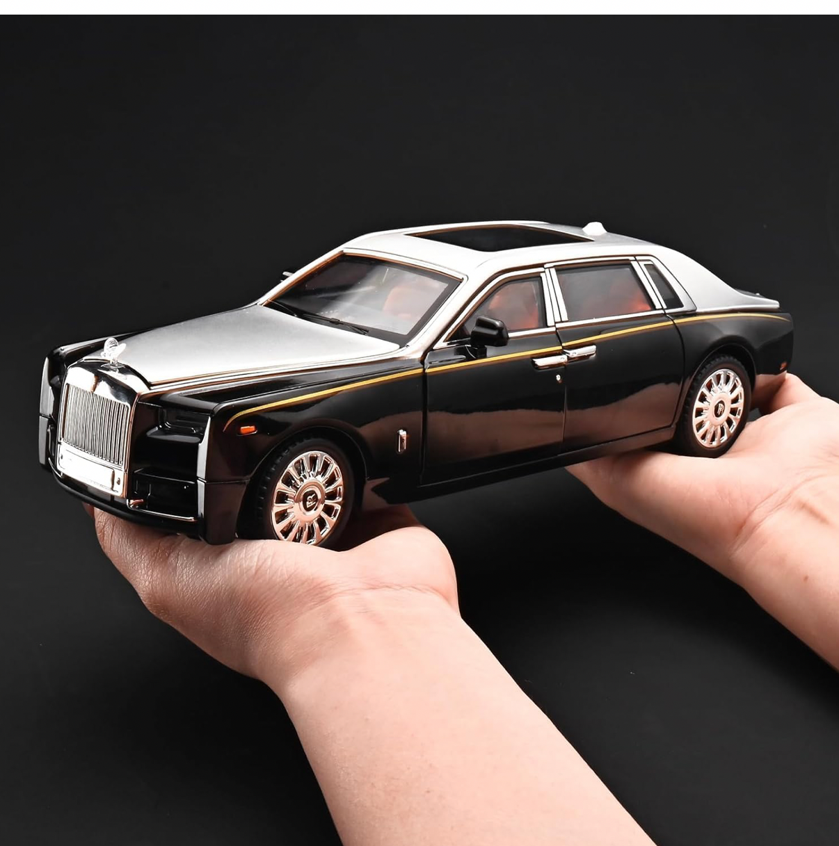 Real model Alloy Metal Pull Back Die-cast Car 1:18 Rolls Royce Phantom with lights and roof- Openable door with Light & Music