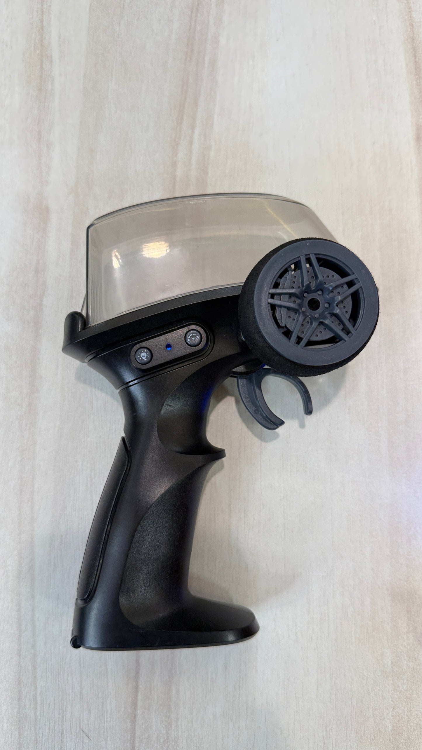 Minicar 4wd - rc car with high speed wheels and ctype charger - lights changing car