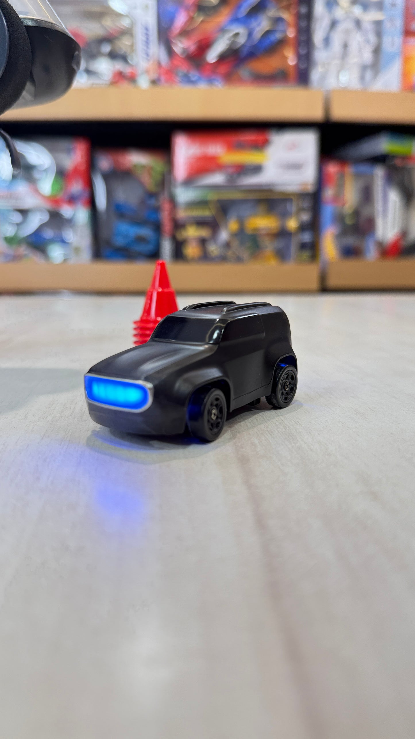 Minicar 4wd - rc car with high speed wheels and ctype charger - lights changing car