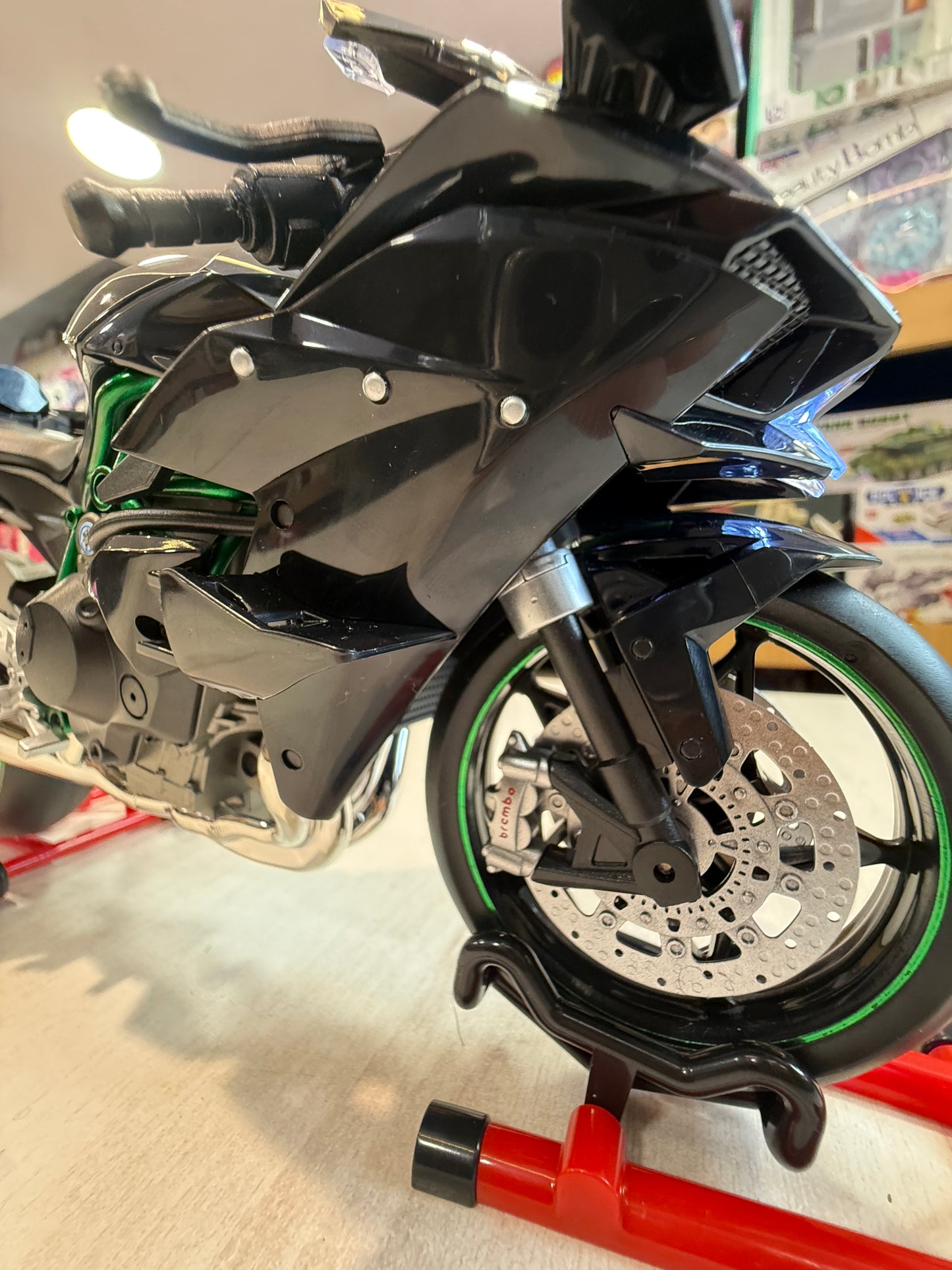 (H2R bike kawasakiSuper Bike Motor Cycle - with smoke and lights Tiny Figure Racing Sports Max Energy Power scale 1:9