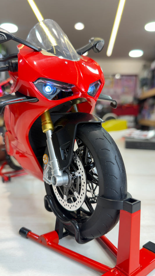 Ducati bike Super Bike Motor Cycle - with smoke and lights Tiny Figure Racing Sports Max Energy Power