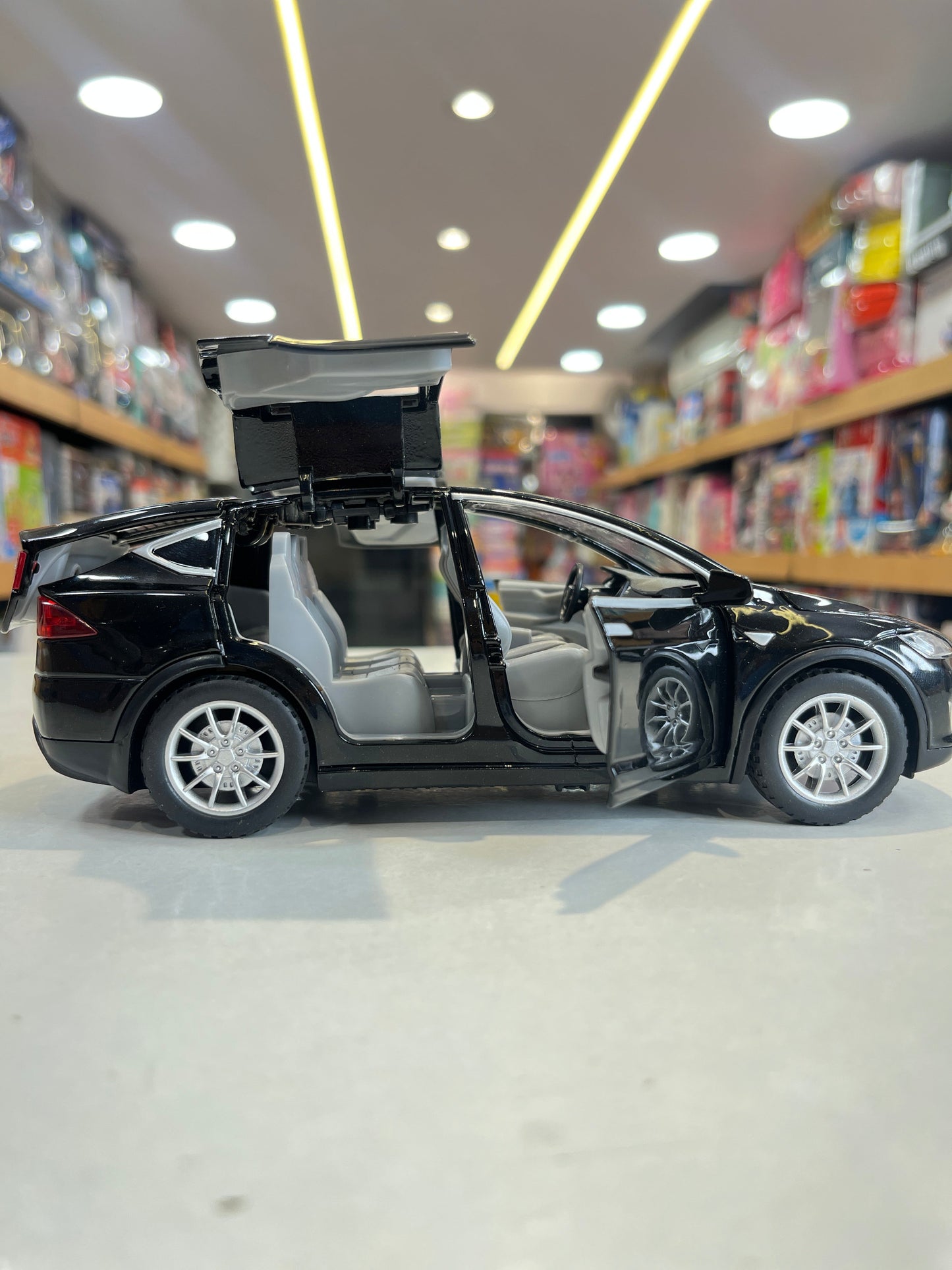 Tesla Model X car with lights & Smoke - Die Car real smoke metal car - 1:24 scale model with doors - playmaster car