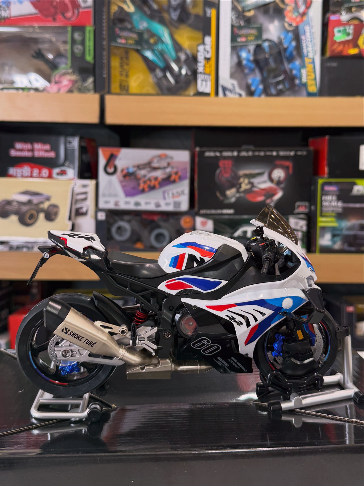 (Bmw bike super  Bike MotorCycle - with smoke and lights Tiny Figure Racing Sports Max Energy Power scale and rechargeable 1:9