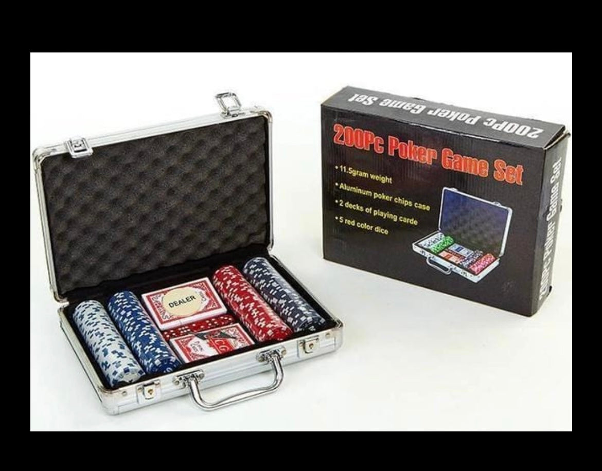 200 Pieces Poker Set with Briefcase - playmaster board game - casino poker set